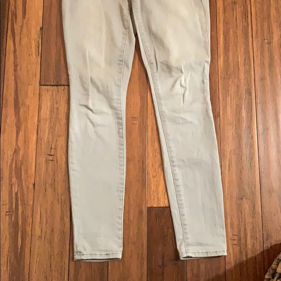 Gray Gal Skinny Jeans - Picture 5 of 5